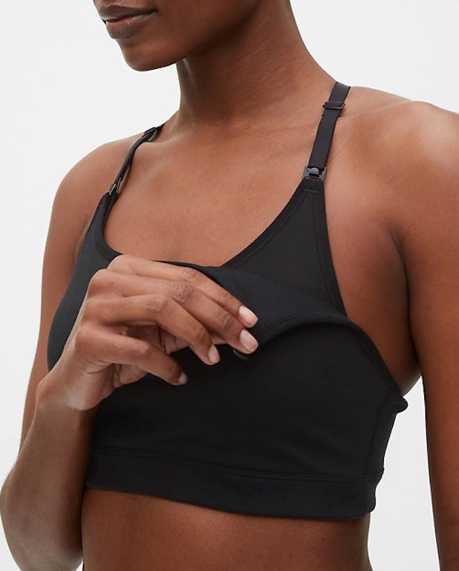 Maternity Blackout GapFit Low Impact Sports Bra