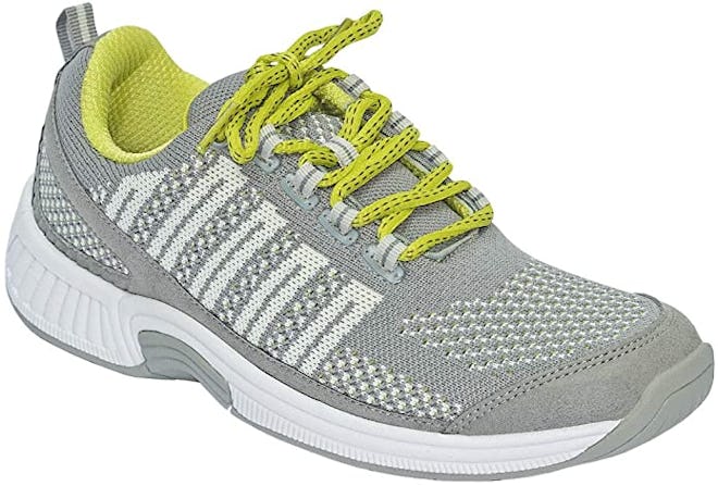 The 7 Best Walking Shoes For Flat Feet