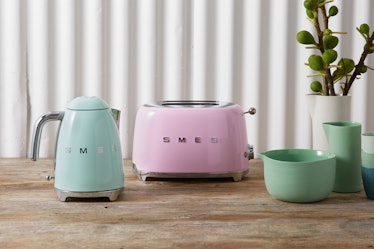 Smeg Red Retro Electric Kettle + Reviews, Crate & Barrel