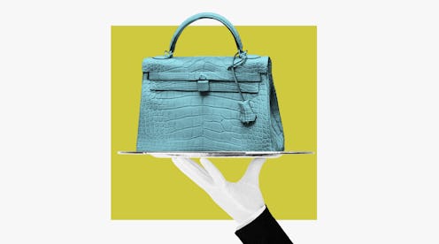 Light blue tote bag carried on the platter