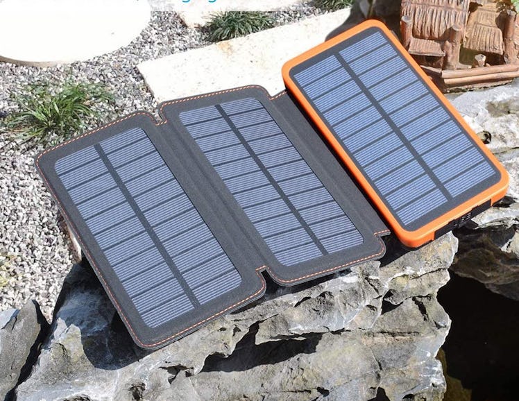 FEELLE Solar Power Bank Charger