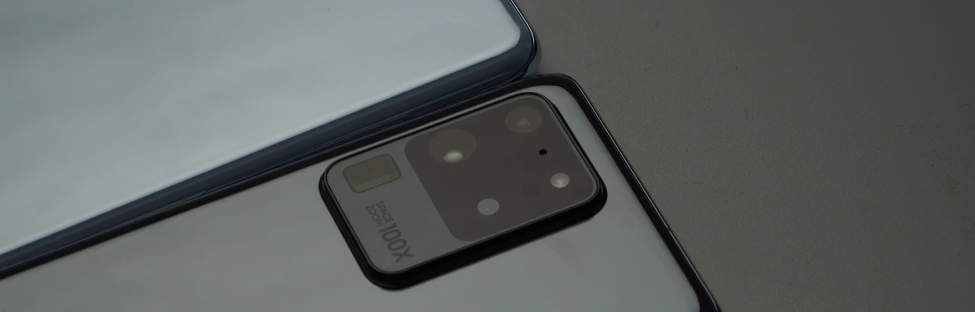 camera compete with the sony rx100