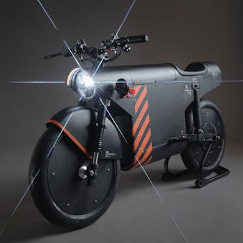 Katalis EV.1000 electric motorcycle three-quarter view