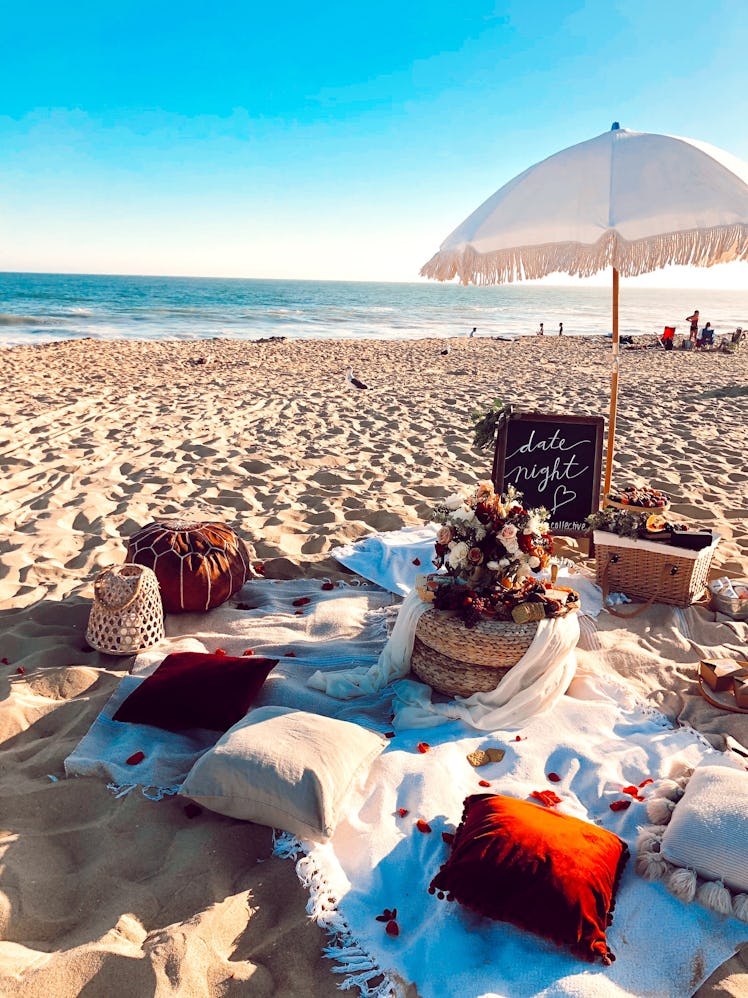 The Picnic Collective's date night packages make for a great, summery experience for you and your SO...