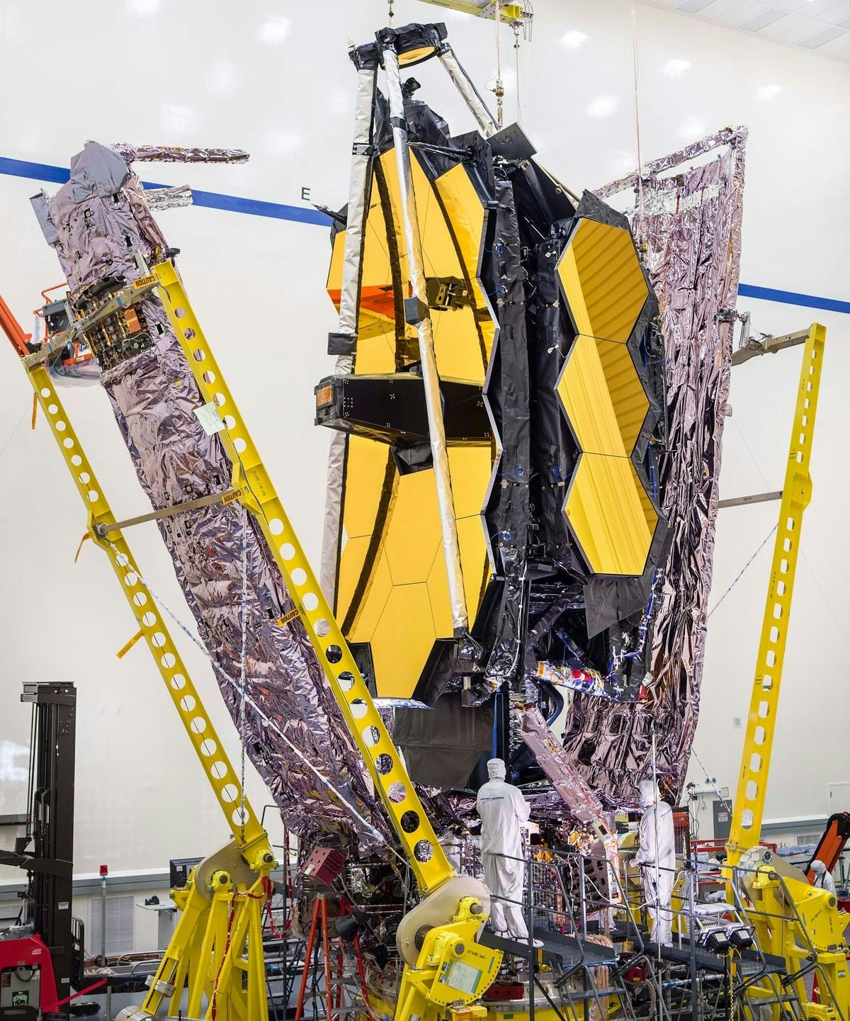 How much stronger is the James Webb telescope compared to the Hubble  telescope? - Quora