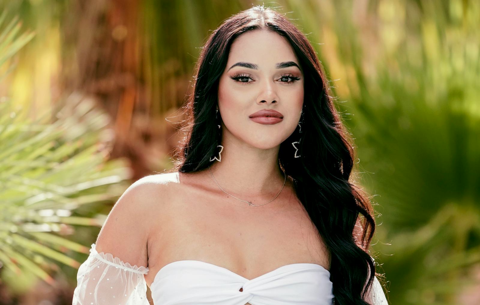 Cely From 'Love Island' Season 2 Everything To Know