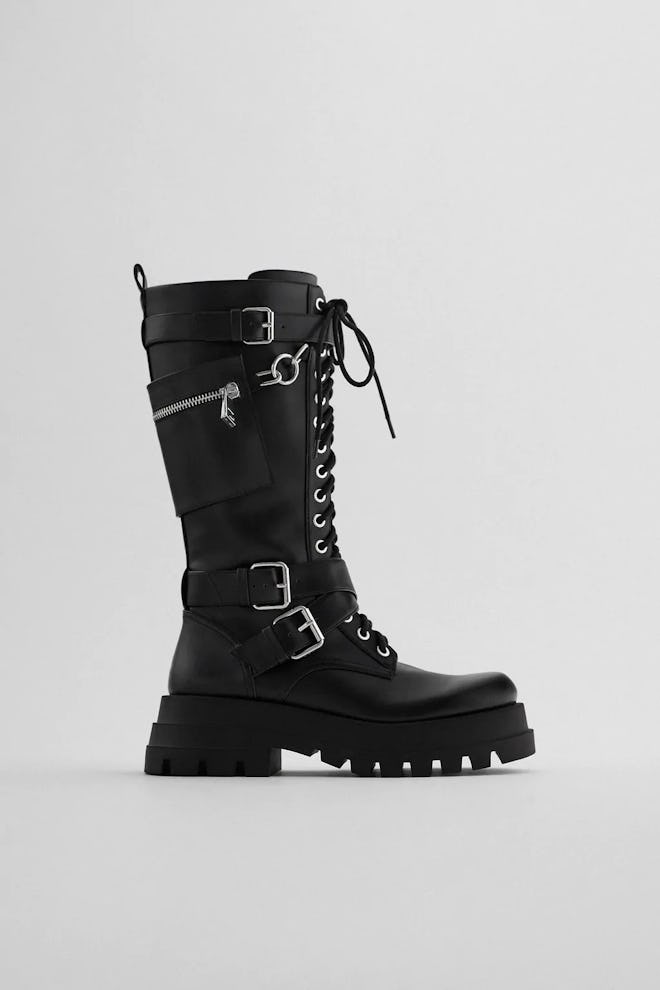 HIGH SHAFT LACED BOOTS WITH POCKET