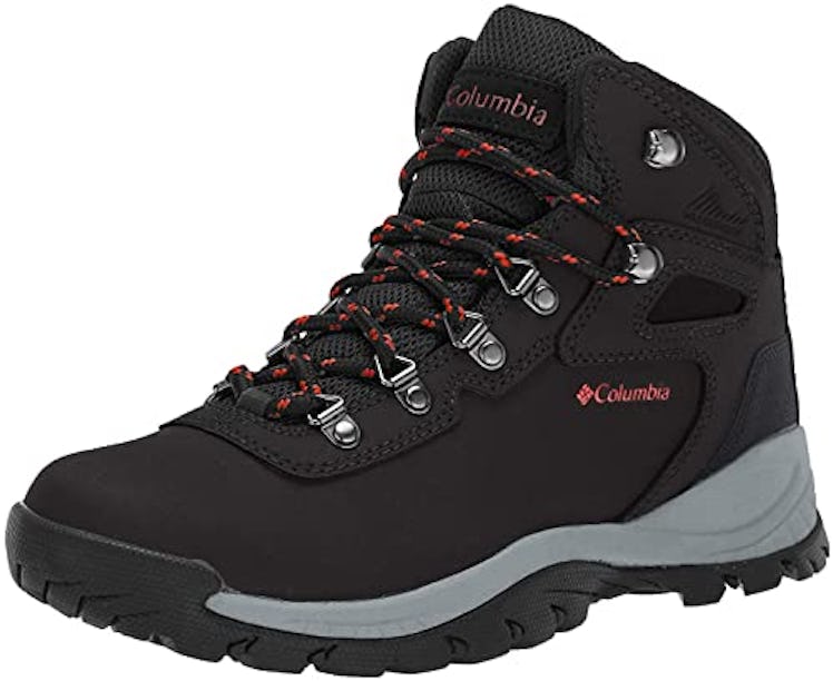 Columbia Newton Ridge Plus Hiking Boot 