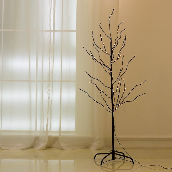 Light Branch Floor Tree
