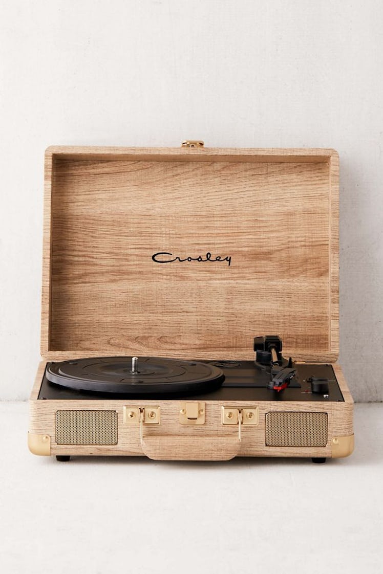 Crosley UO Exclusive Wood Cruiser Bluetooth Record Player