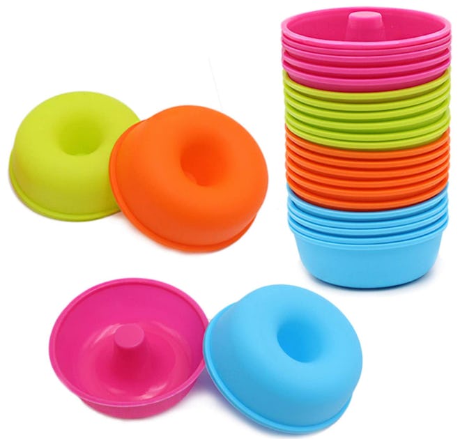 To Encounter Silicone Donut Pans (24-Pack)