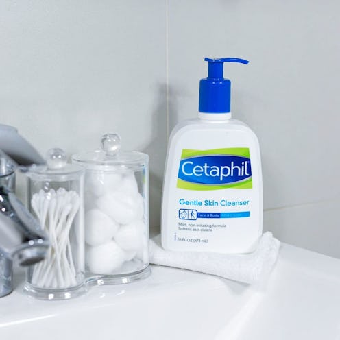 cetaphil bottle