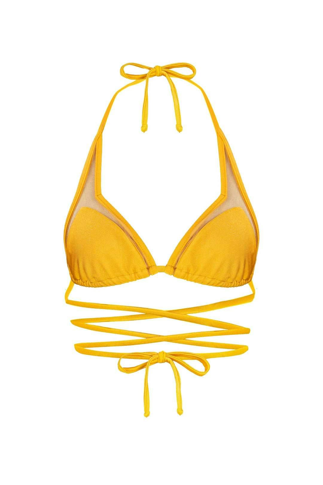This Bikini Top Trend Costs $0 And Only Takes 2 Minutes To Pull Off