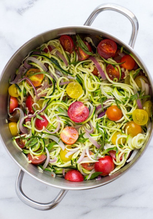 One-Pot Zucchini Pasta is one easy recipe for breastfeeding moms. 