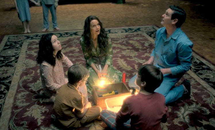 Behind-the-scenes facts about 'The Haunting of Hill House' reveal just how much detail went into the...