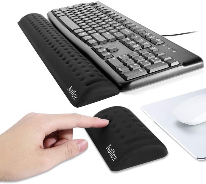Aelfox Memory Foam Wrist Rest