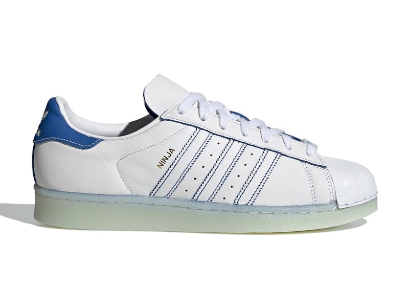 Ninja Adidas Superstar