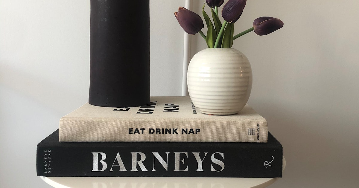 8 Trendy Coffee Table Books That Every, Oversized Black Coffee Table Books