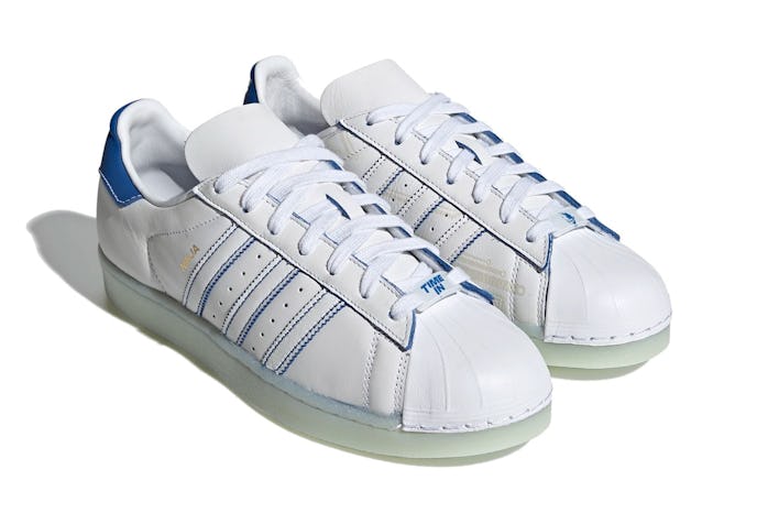 Ninja Adidas Superstar