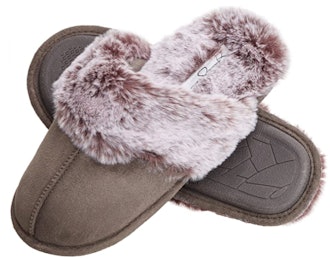 Jessica Simpson Faux Fur Slippers