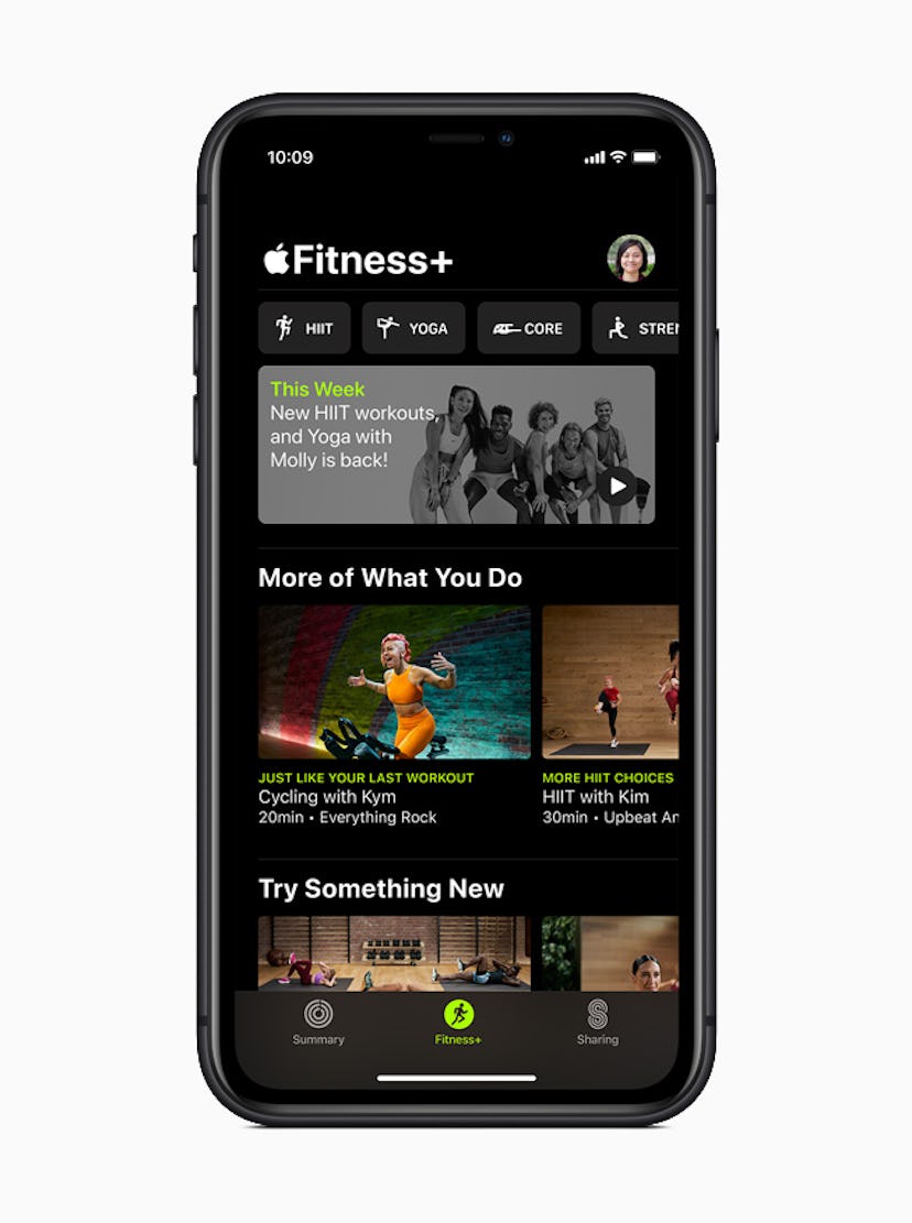 Apple launched Fitness+, a new virtual streaming workout service for Apple Watch.