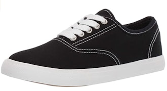 Amazon Essentials Casual Lace Up Sneaker