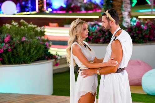 Connor Trott and Mackenzie Dipman on 'Love Island' Season 2 via CBS Press Site