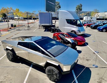 Tesla Cyberquad Roadster And Cybertruck Look Stunning In Rare Public Photo