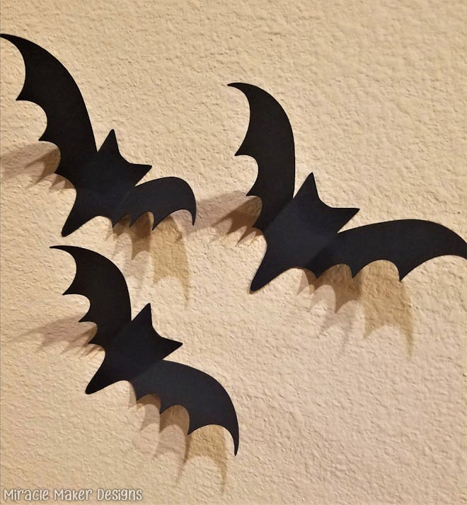 3D Wall Bats
