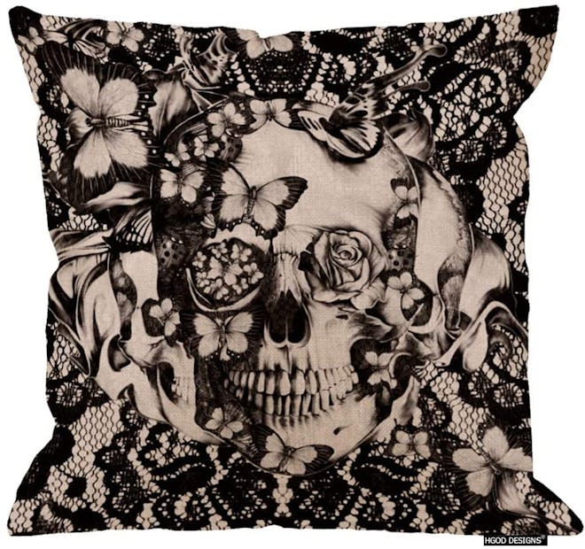 Linen Skull Pillow 