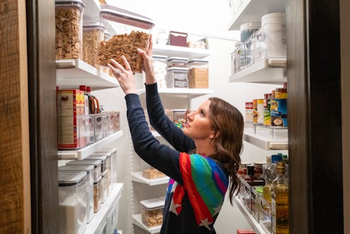 The Home Edit organizes a pantry on their new Netflix show. Experts explain why people are obsessed ...