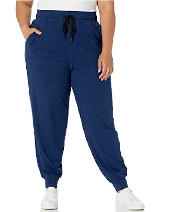 Amazon Essentials Women's Plus Size Brushed Tech Stretch Jogger Pant