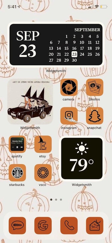 These new iOS Home screen ideas for Halloween include cute witches.