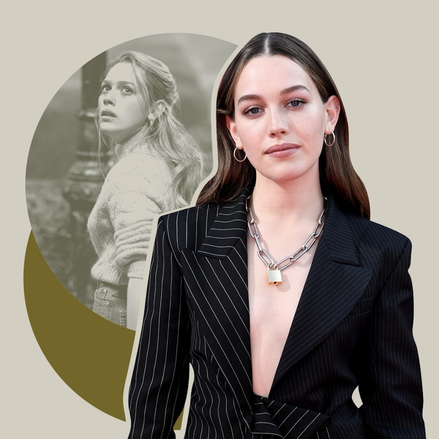 'Haunting Of Bly Manor' Star Victoria Pedretti On Anxiety, Fame