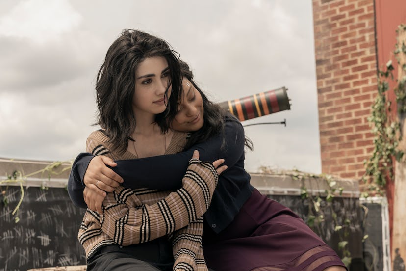 Alexa Mansour and Aliyah Royale, who play Hope and Iris on 'The Walking Dead: World Beyond'