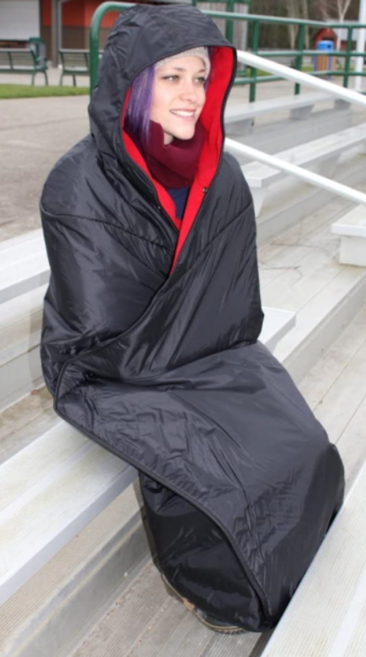 Mambe Extreme Weather Hooded Blanket