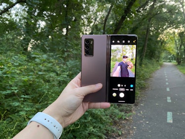 Galaxy Z Fold 2 selfie camera mode