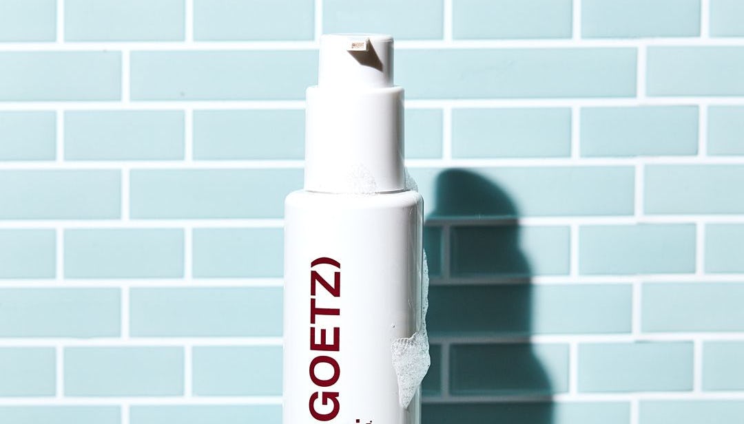 MALIN+GOETZ's Detox Scalp Mask in bottle, texture shot.