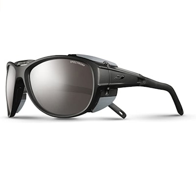 The 5 Best Sunglasses For Light-Sensitive Eyes