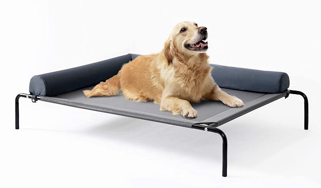 Love’s Cabin Outdoor Elevated Dog Bed