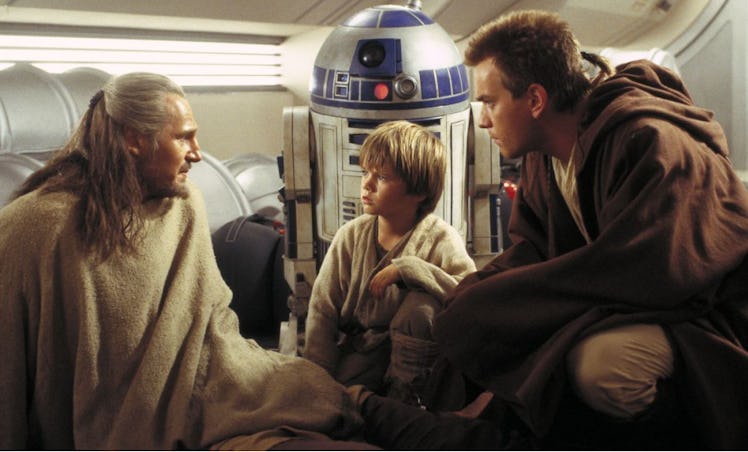 Liam Neeson Jake Lloyd Ewan McGregor Kneeling Phantom Menace