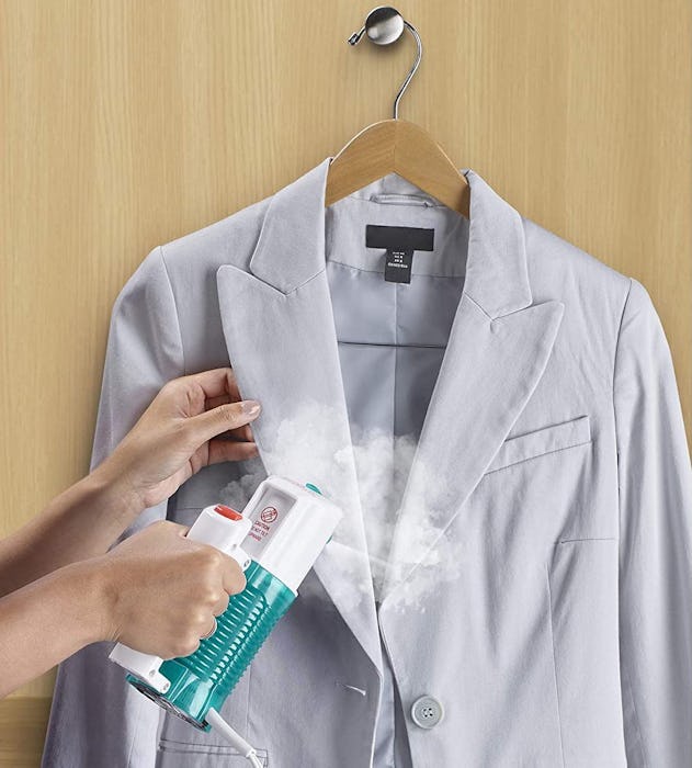 TRAVEL SMART Conair Garment Steamer