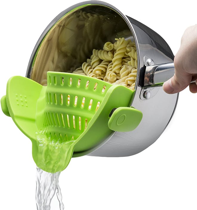 Kitchen Gizmo Clip-On Strainer