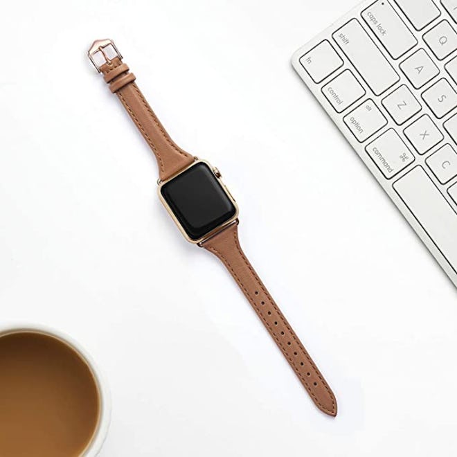 WFEAGL Leather Apple Watch Compatible Band