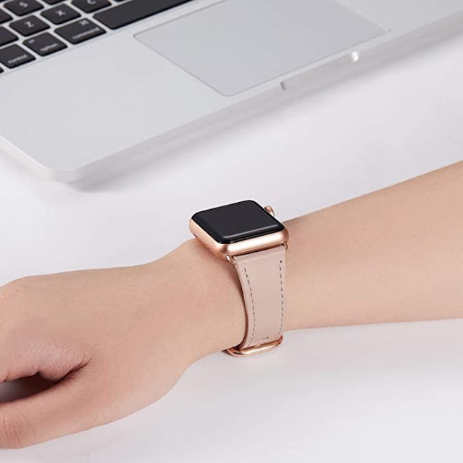 WFEAGL Leather Apple Watch Compatible Band