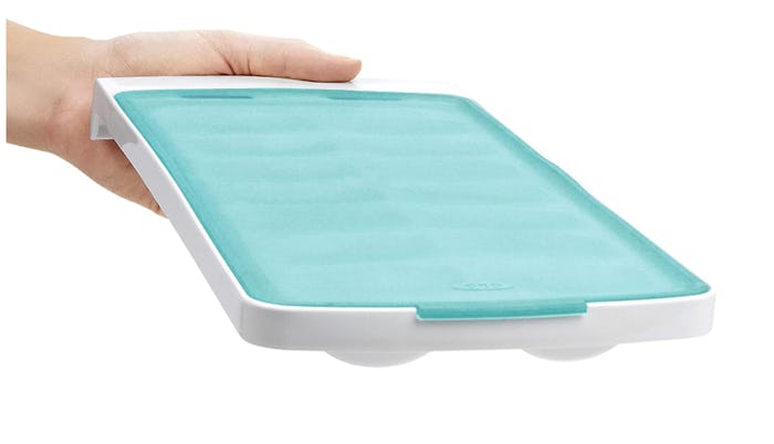 OXO Good Grips No-Spill Ice Cube Tray
