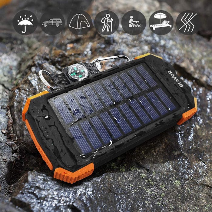 Blavor Solar Panel Power Bank