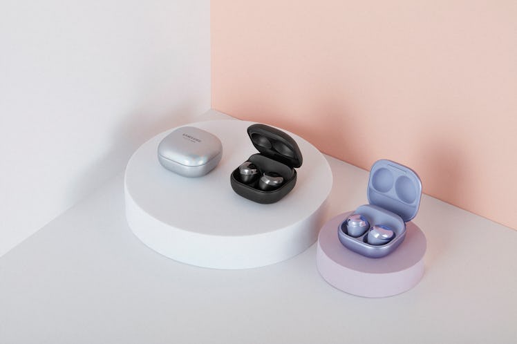 Samsung's new Galaxy Buds Pro have quite a few upgrades compared to Galaxy Buds Live.