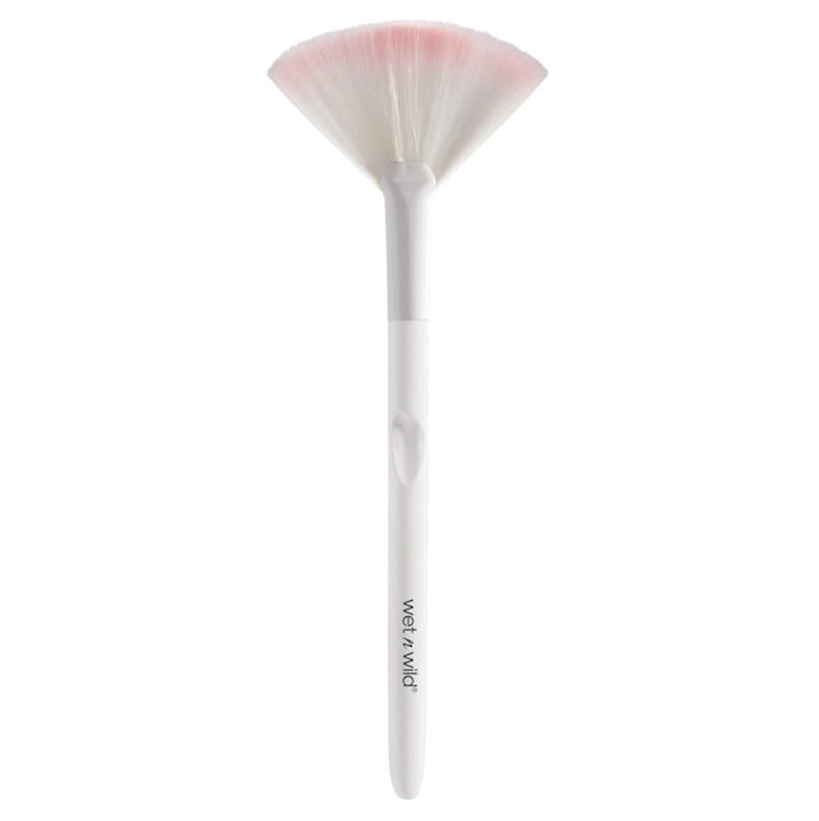 Wet n' Wild Fan Brush