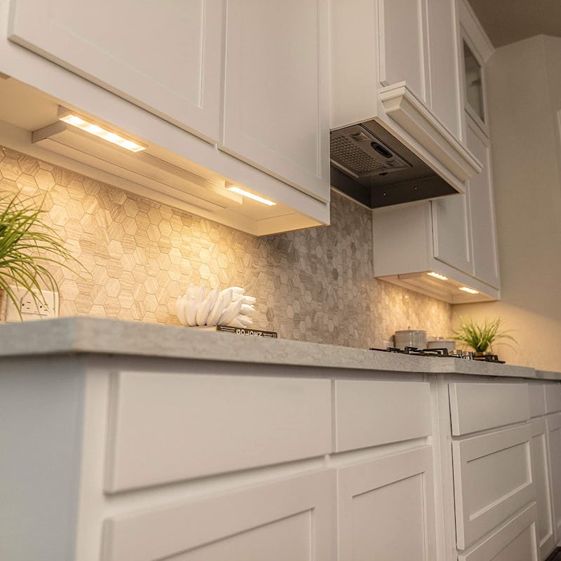 Under Kitchen Cabinet Lighting - Image to u